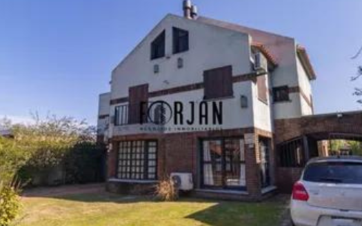 Casa PH con Piscina en Carrasco Norte