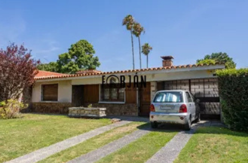 Casa de 4 Dormitorios en Malvin