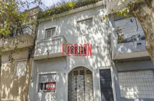 Casa Y Apartamento en Zona La Comercial