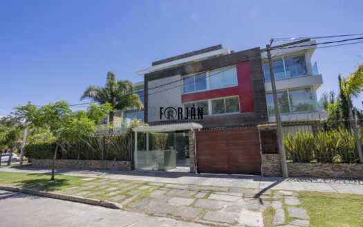 Apartamento de Lujo en Punta Gorda