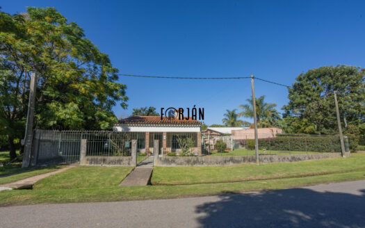 Casa de 3 Dormitorios en Carrasco Norte