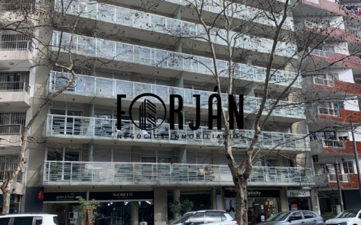 Alquiler Apartamento con Cochera en Pocitos