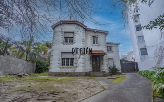 Casa en Pocitos – Oportunidad de Inversión