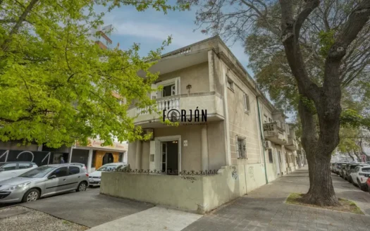 Casa con Cochera en Punta Carretas